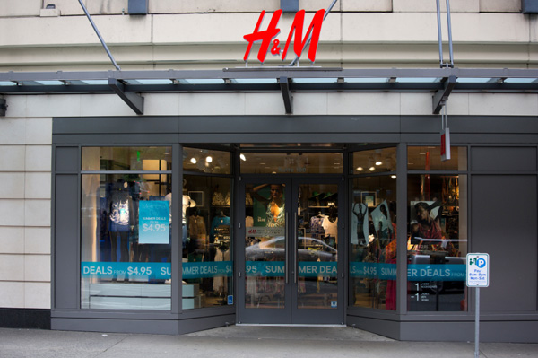 Finally! H&M launches online shopping in the US