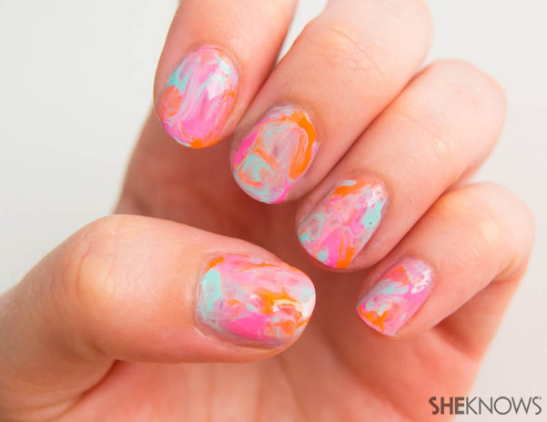 Nail design tutorial: The watercolor effect