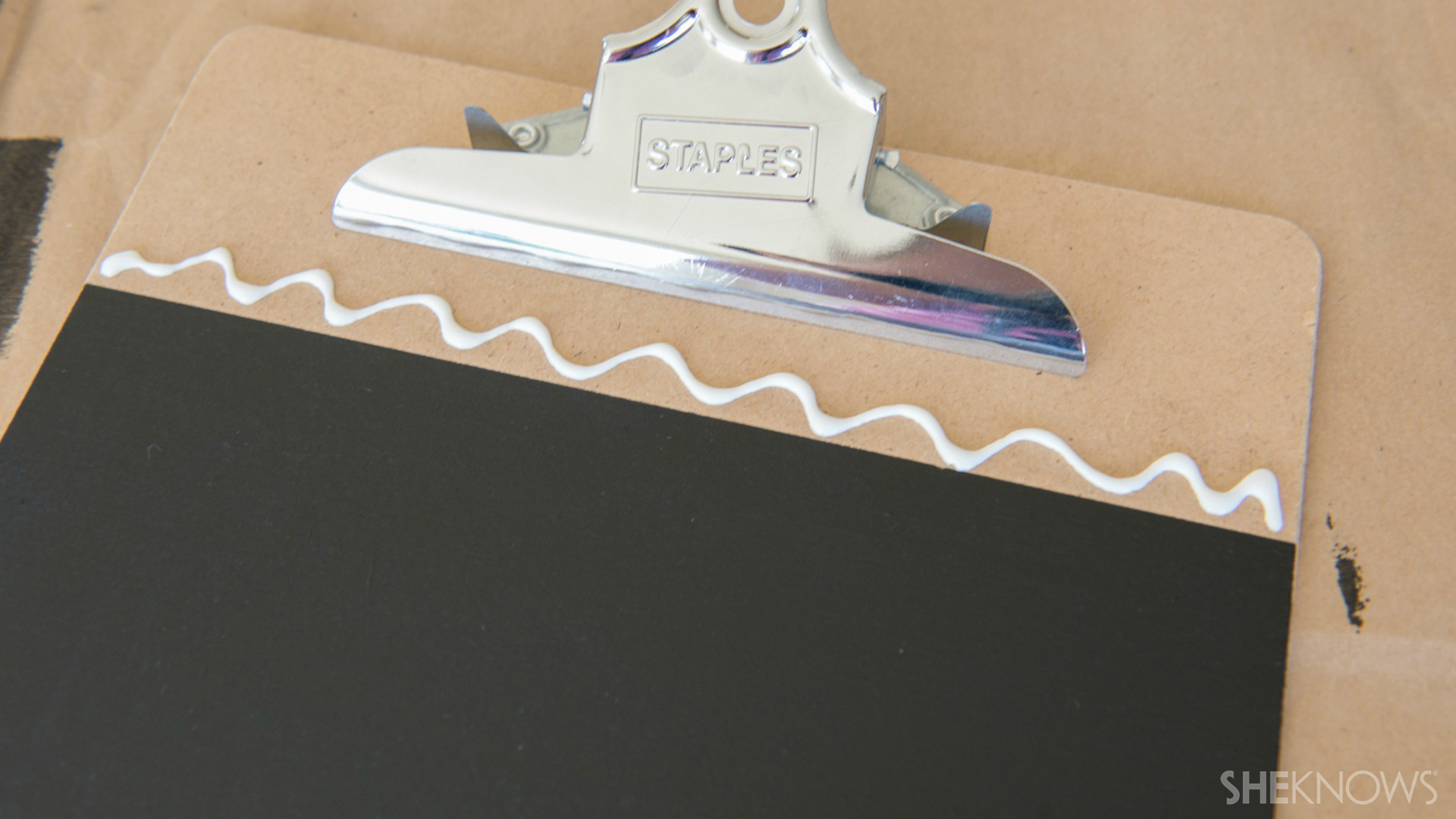 Clipboard | Sheknows.com - glue ribbon