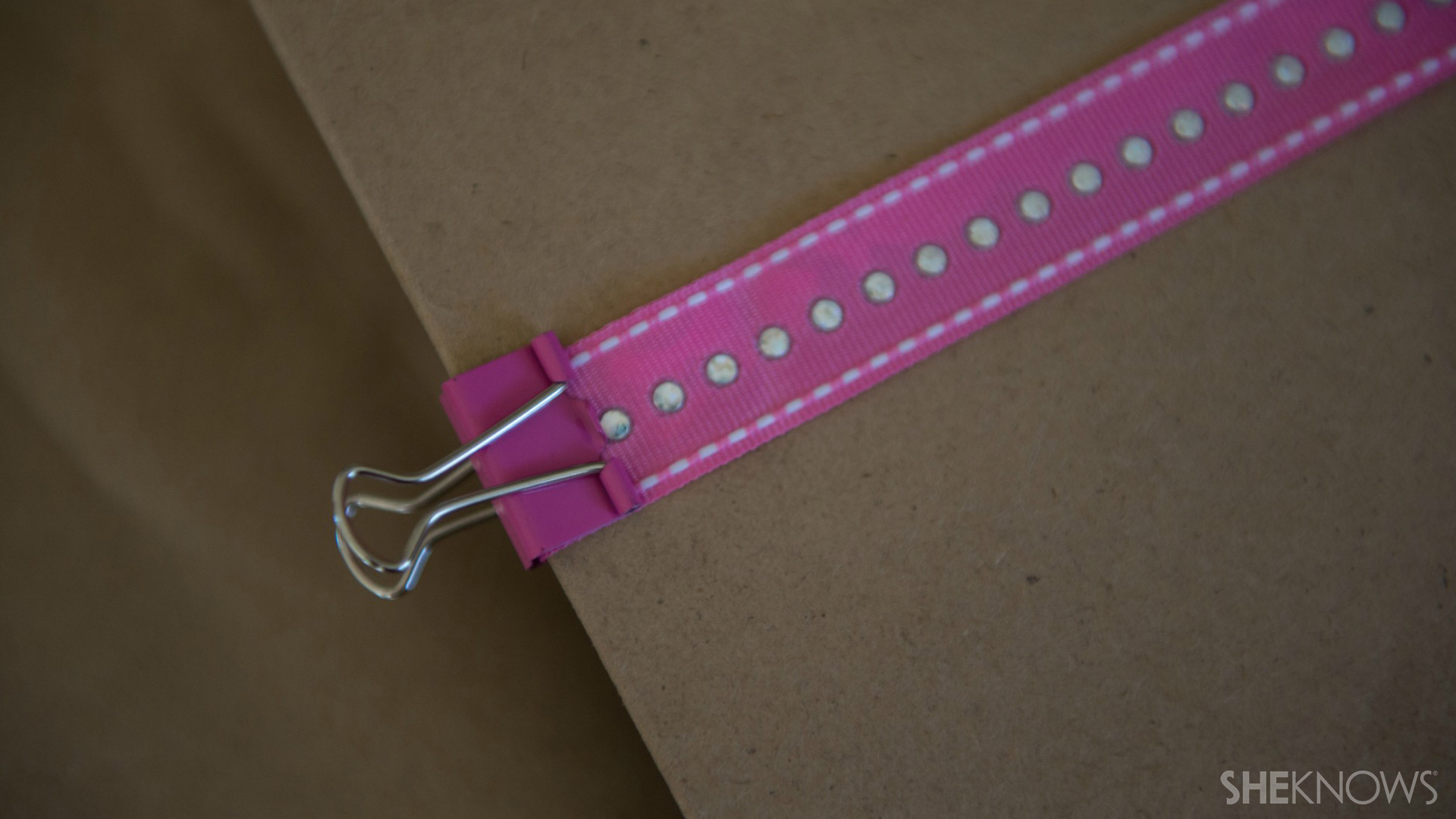 Clipboard | Sheknows.com - glue ribbon