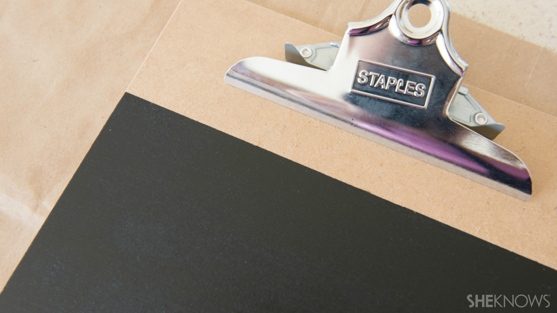 Clipboard | Sheknows.com - remove tape