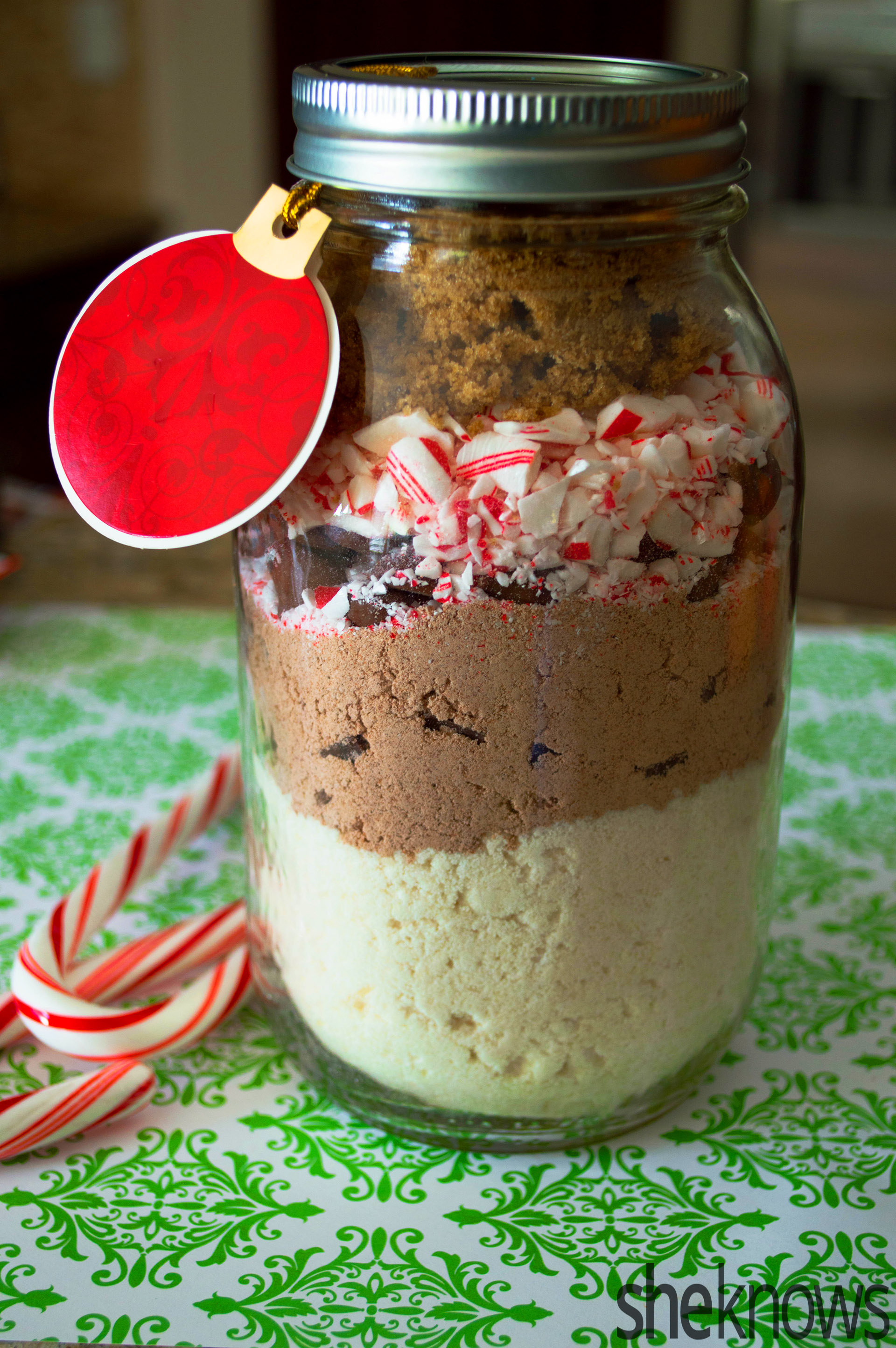 3 Cookie-in-a-jar recipes that are perfect gifts for foodies